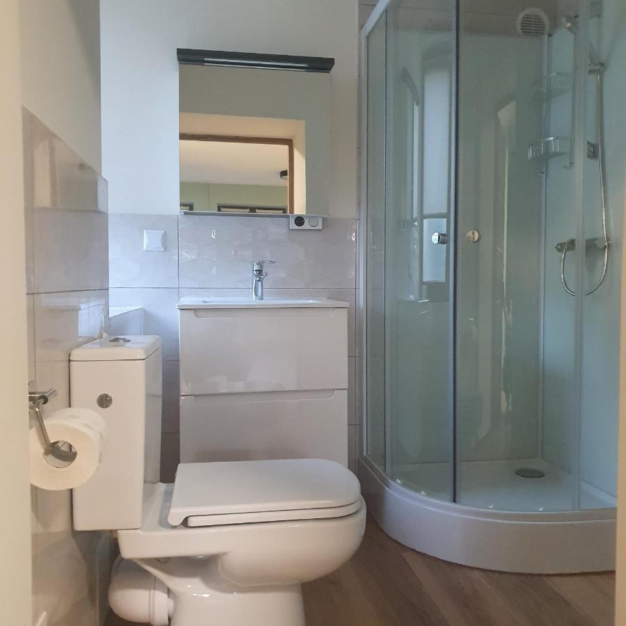 Albatros Room With Bathroom Warsaw Ngoại thất bức ảnh